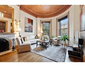 598 Tremont St in Boston, MA - Building Photo - Building Photo