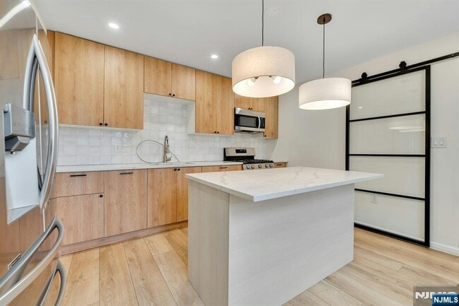 316 Palisade Ave in Bogota, NJ - Building Photo - Building Photo