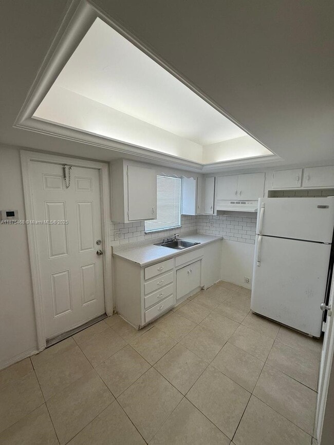 315 NW 32nd St in Oakland Park, FL - Building Photo - Building Photo