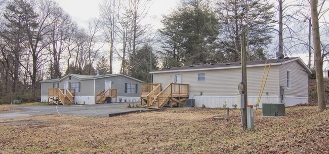 200 Cline St in Morganton, NC - Building Photo - Building Photo