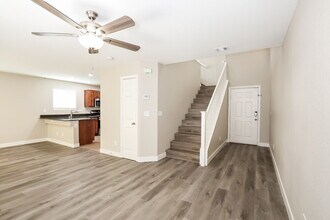6711 Scarlet Star Ave in Las Vegas, NV - Building Photo - Building Photo