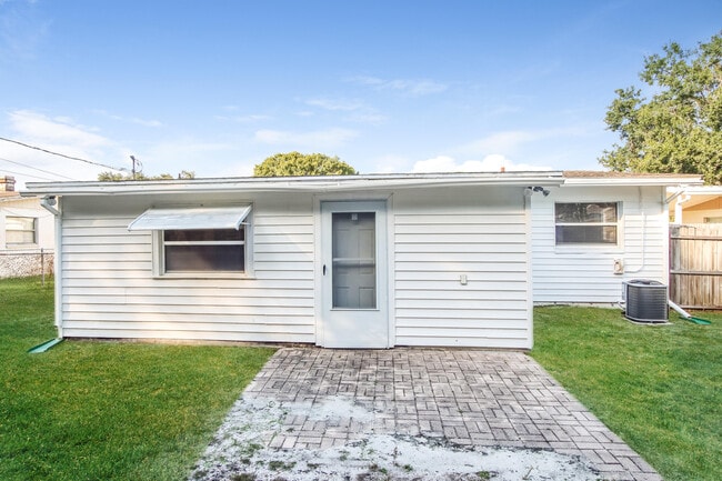 property at 2365 Dordon Dr