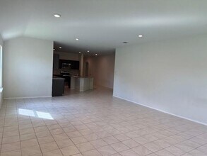 1305 Meadow Creek Ct in Princeton, TX - Building Photo - Building Photo
