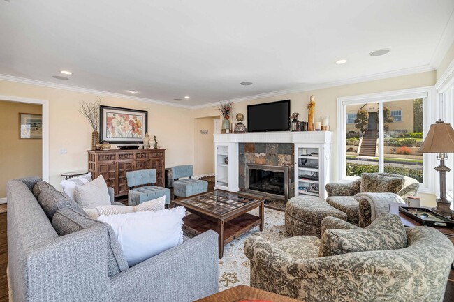 1001 9th St in Hermosa Beach, CA - Building Photo - Building Photo