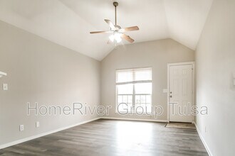10808 E 123rd St N in Collinsville, OK - Building Photo - Building Photo