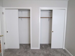 5742 W Lawrence Ave in Chicago, IL - Building Photo - Building Photo