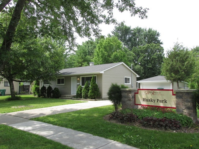 property at 236 W Norman Ln