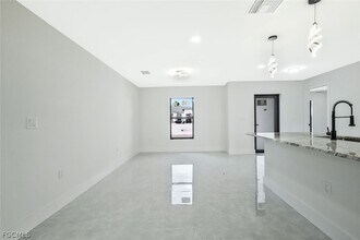 3413 27th St SW in Lehigh Acres, FL - Building Photo - Building Photo