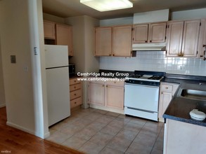 2016 Massachusetts Ave-Unit -Apt 23 in Cambridge, MA - Building Photo - Building Photo