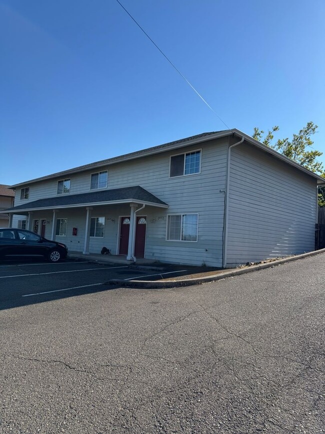 property at 1057 Lookingglass Rd
