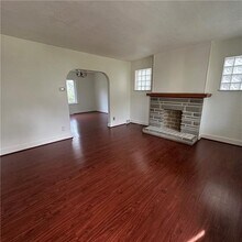 240 Ridgewood Ave in Pittsburgh, PA - Building Photo - Building Photo