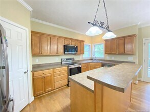 1058 Carolina Way in Sanford, NC - Building Photo - Building Photo