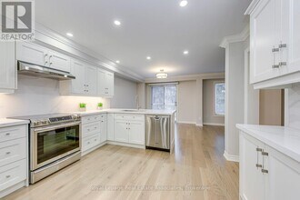 1735 The Collegeway in Mississauga, ON - Building Photo - Building Photo