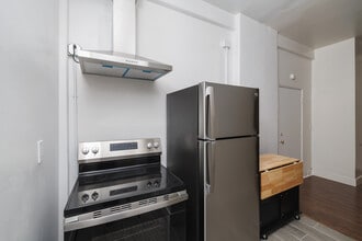 Arlington Apartments in San Diego, CA - Foto de edificio - Interior Photo