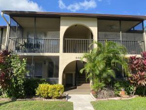 446 Pine Glen Ln in Greenacres, FL - Building Photo - Building Photo
