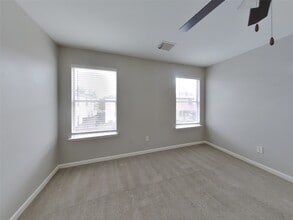 415 Remington Creek Dr in Houston, TX - Building Photo - Building Photo