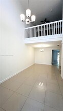 10703 NW 76th Ln in Doral, FL - Building Photo - Building Photo
