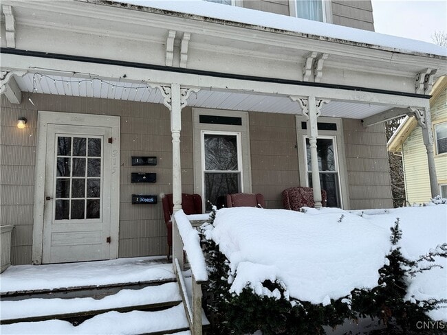 215 James St in Canastota, NY - Building Photo - Building Photo