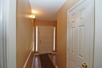 16338 Autumn Wind Dr in Houston, TX - Building Photo - Building Photo