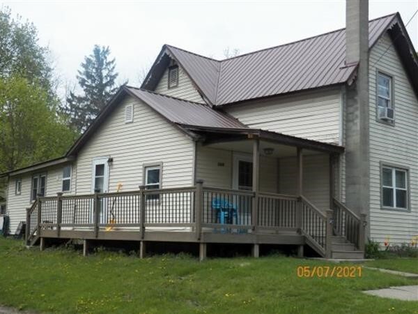 114 Adams St in Horseheads, NY - Building Photo