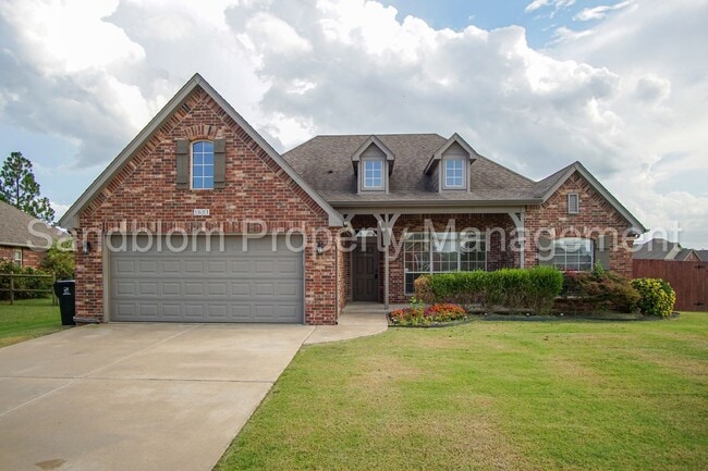 1611 W Austin Pl