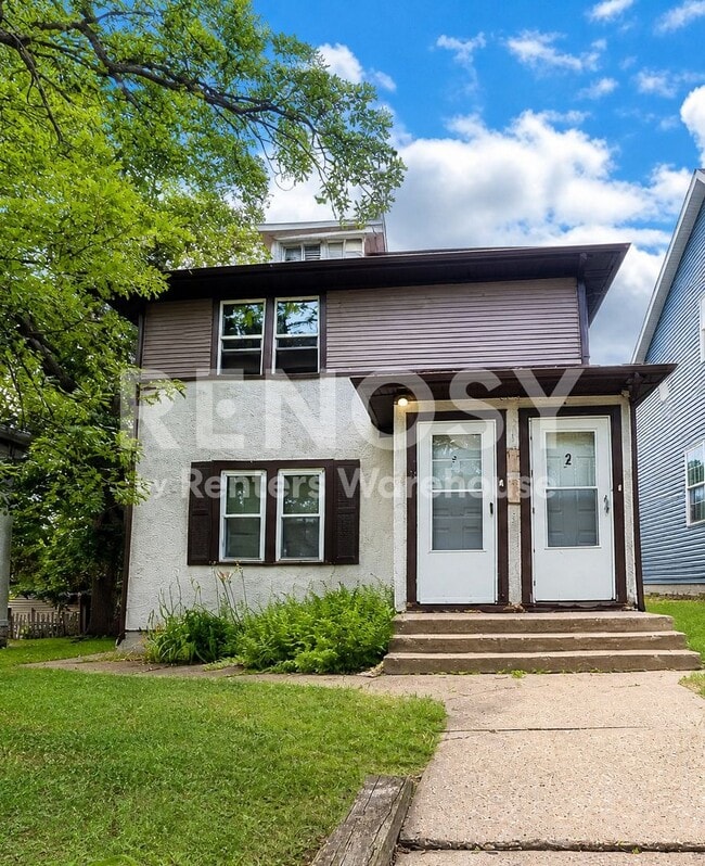 property at 3015 N Girard Ave