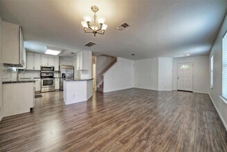 140 Plum Path in Kyle, TX - Building Photo - Building Photo