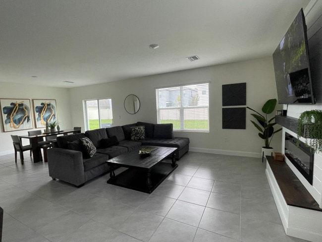 2771 Common Fig Run in Wesley Chapel, FL - Foto de edificio - Building Photo