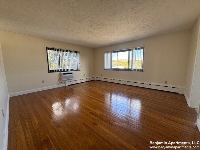 892 Massachusetts Ave, Unit 50 in Arlington, MA - Building Photo - Building Photo