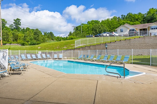 Tuscany Bay Apartments