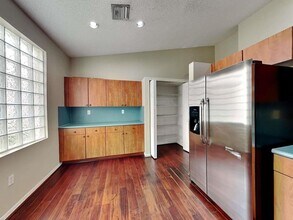 3321 SW 175th Ave in Miramar, FL - Building Photo - Building Photo