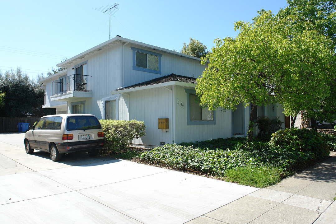 3190 Impala Dr in San Jose, CA - Building Photo