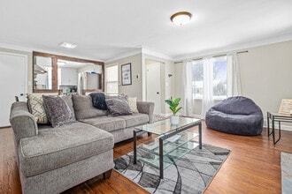 6033 11th Ave S in Minneapolis, MN - Building Photo - Building Photo