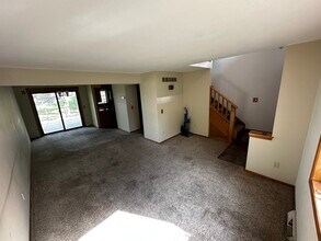 2006 Kilps Dr in Waukesha, WI - Building Photo - Building Photo