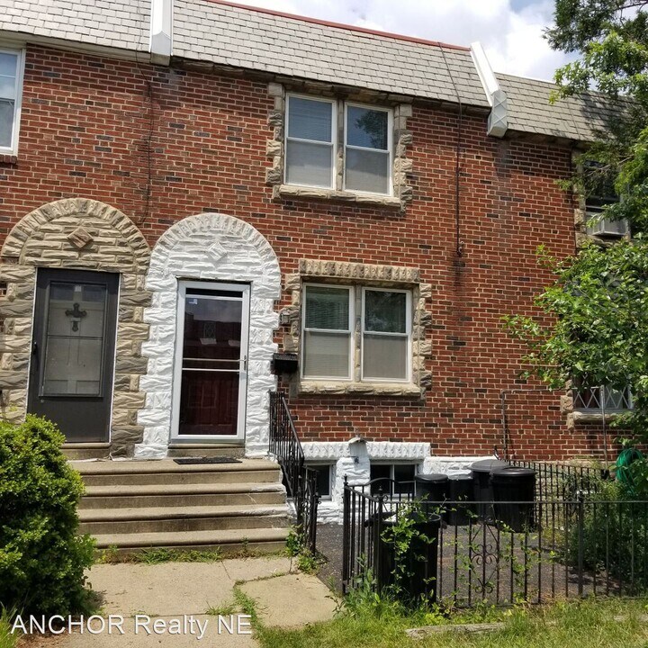 6262 Gillespie St Photo