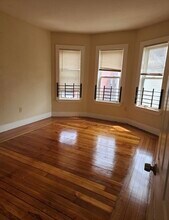 460 Quincy St in Boston, MA - Building Photo - Building Photo