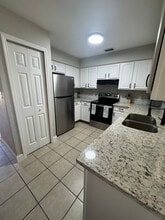 222 S Julia Ave in DeLand, FL - Building Photo - Building Photo