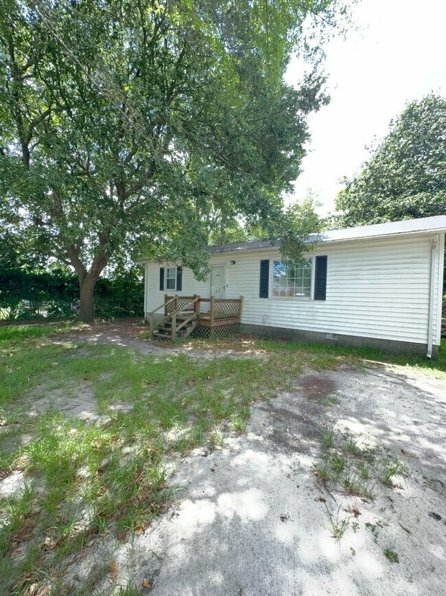 47 East Dr in Jacksonville, NC - Building Photo - Building Photo