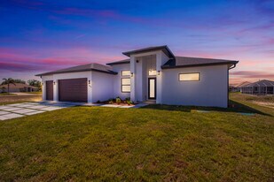 106 NE 23rd St in Cape Coral, FL - Building Photo