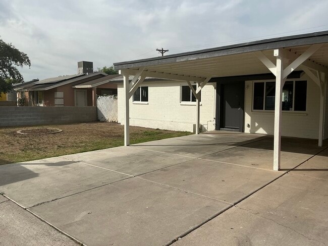 4602 W Whitton Ave in Phoenix, AZ - Building Photo - Building Photo
