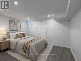 38 Meandering Trail in Toronto, ON - Building Photo