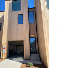 582 Laguna Dr in Carlsbad, CA - Building Photo - Building Photo