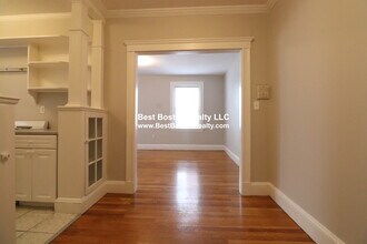 11 Gray St in Cambridge, MA - Building Photo - Building Photo