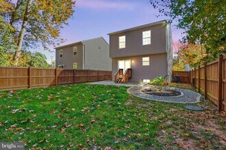 410 Thelma Rd in Glen Burnie, MD - Foto de edificio - Building Photo