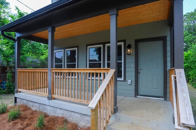 1719 12th Ave N in Nashville, TN - Building Photo - Building Photo