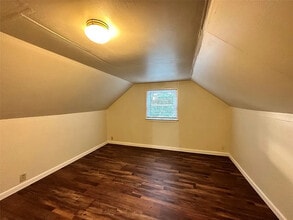 548 E 38th St in Erie, PA - Building Photo - Building Photo