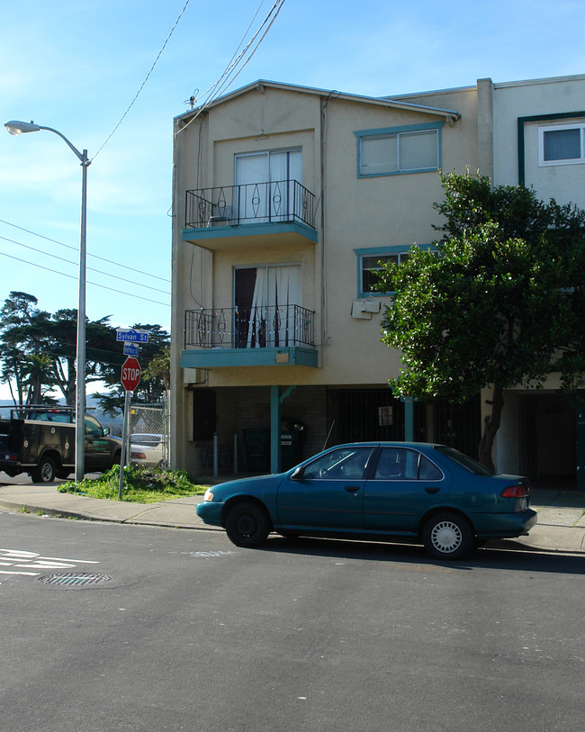 Chester Manor in Daly City, CA - Building Photo - Building Photo