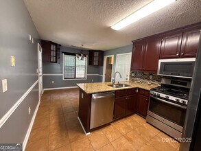 1145 Chateau Terrace in Mcdonough, GA - Building Photo - Building Photo