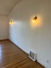 926 S Curson Ave, Unit 1 in Los Angeles, CA - Building Photo - Building Photo