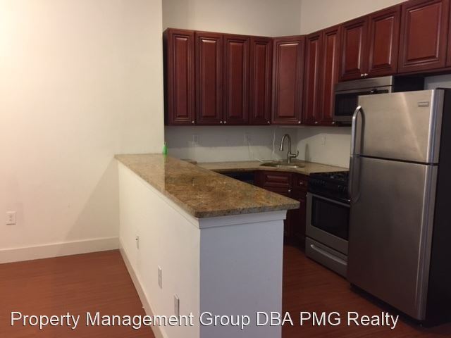 1206 Walnut St in Philadelphia, PA - Building Photo